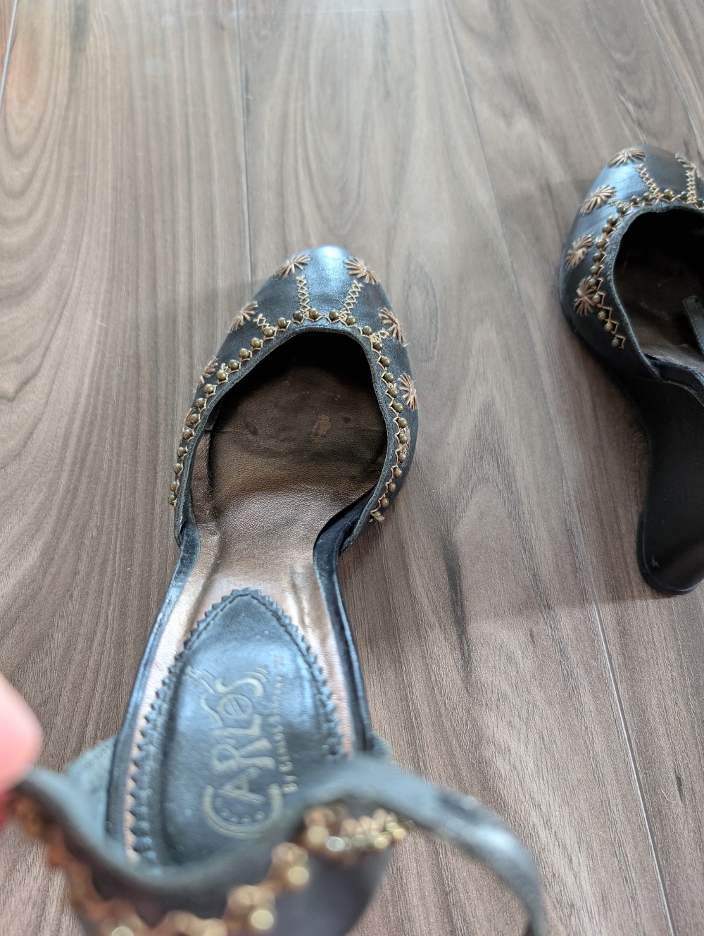 Carlos Black Embroidered Women's Strap Block Wedge Heels (Size 7.5) - Picture 9 of 15